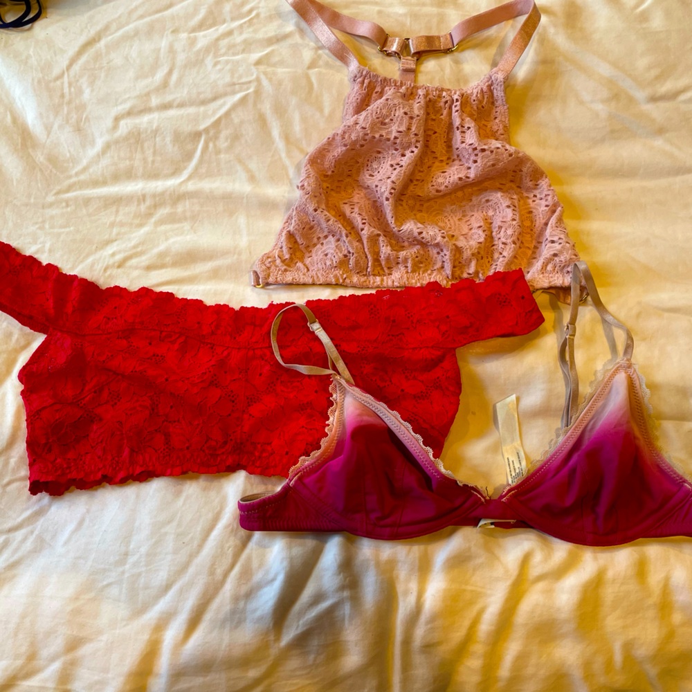 🌹🌸Free People Bra Bundle Pinks & Red🌷🌺